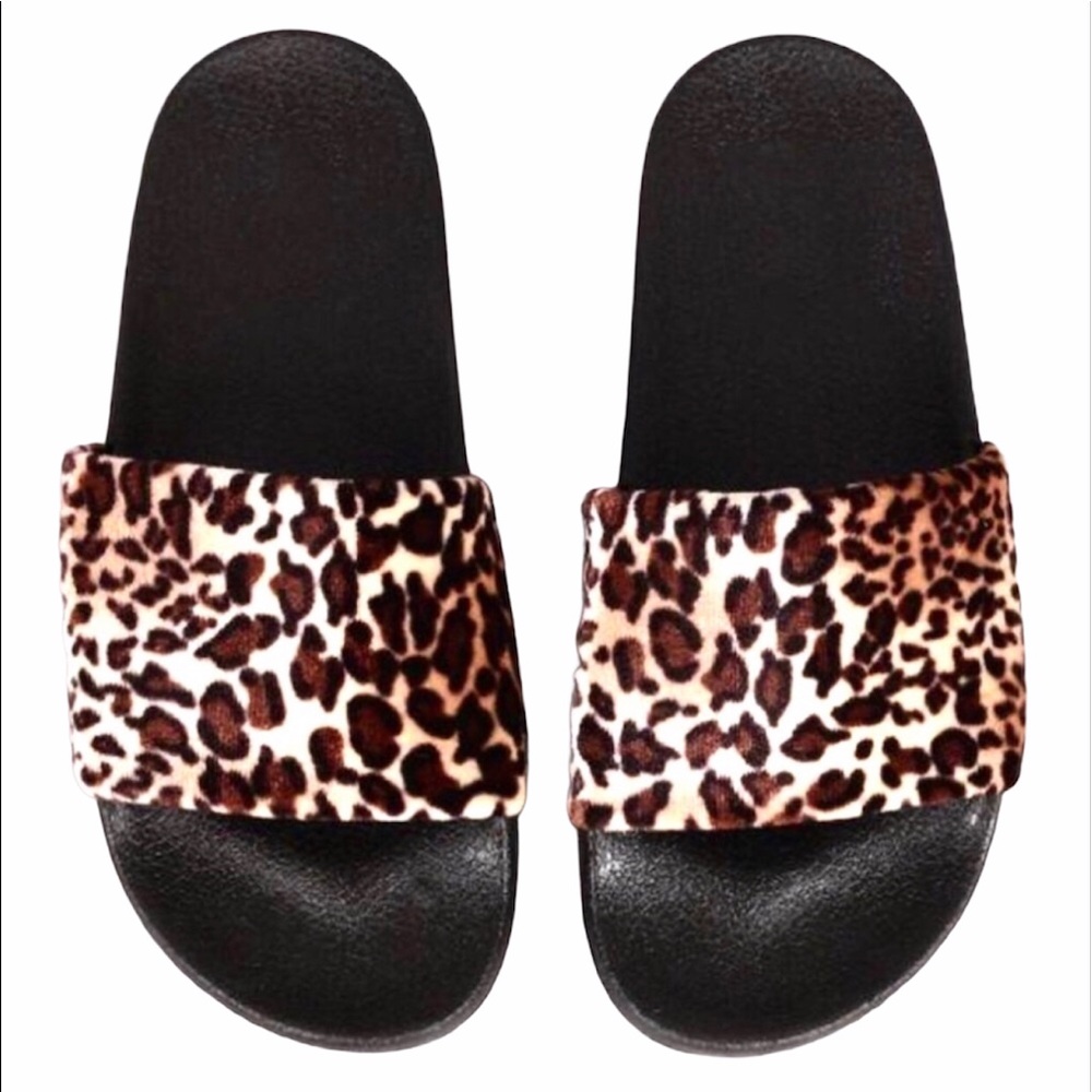 New Cozy Leopard Slide Sandals